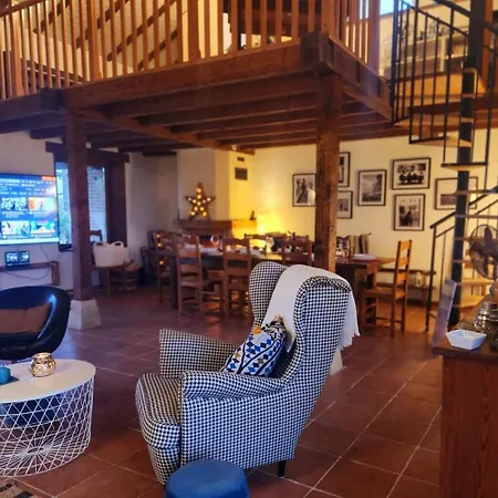 Semesterbostad Belle Vue Barn ,charming Spacious Rustic In French Coutryside